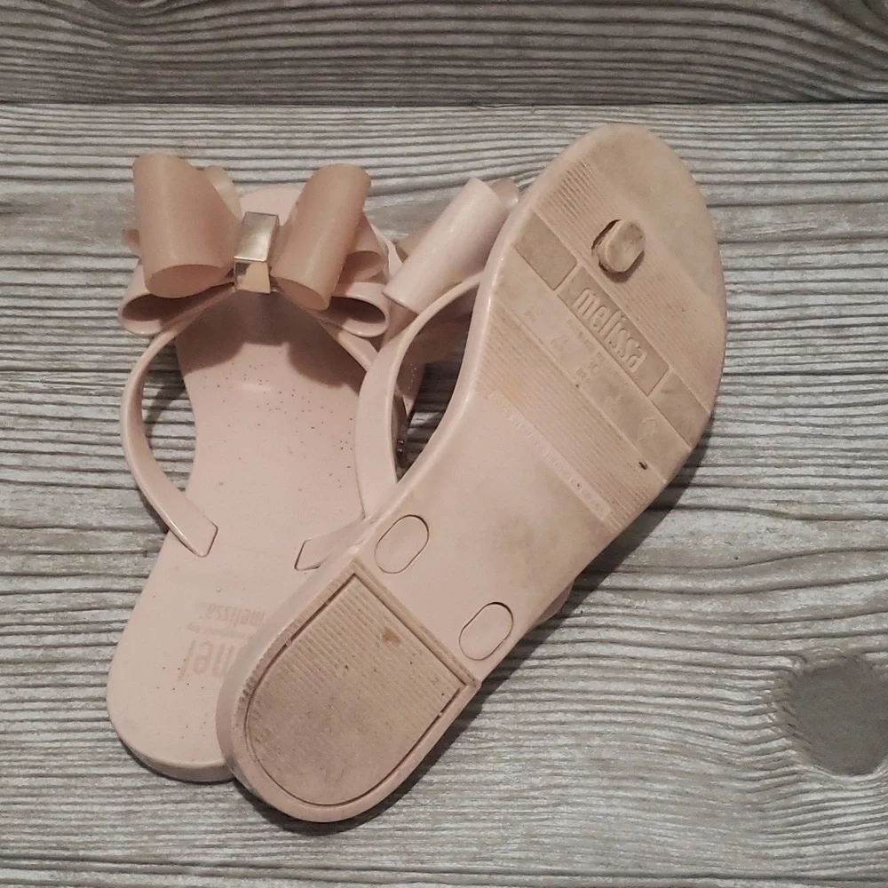 Melissa  dusty rose girls sandals with bow size 1